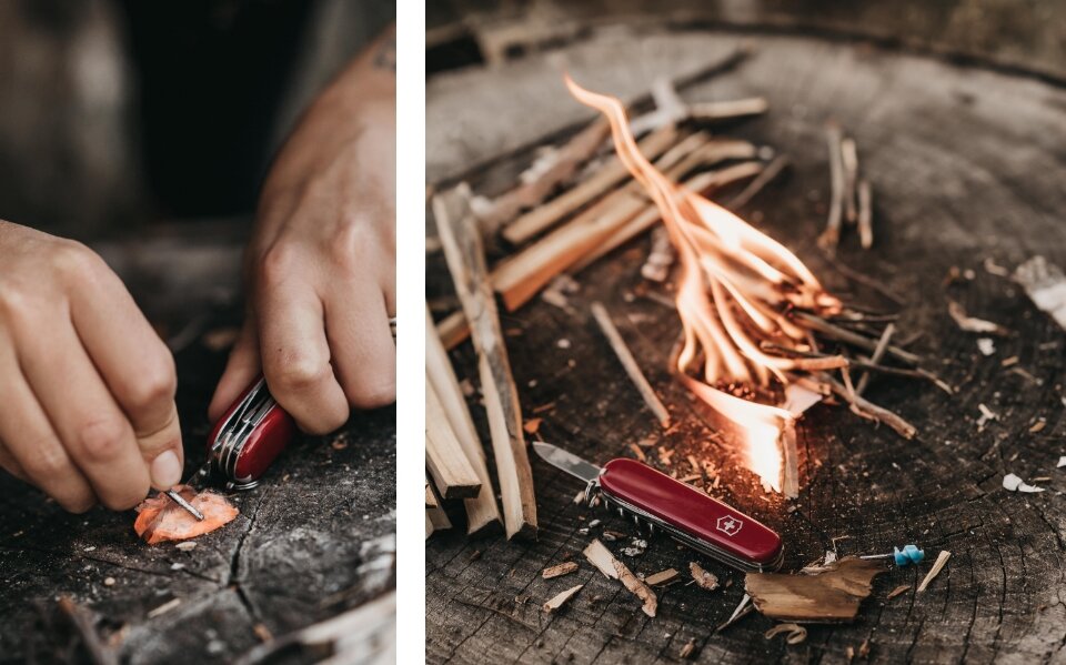 Man gebruikt fireset van Victorinox om vuur te maken en Brandend vuur na vuur maken met vuurset 