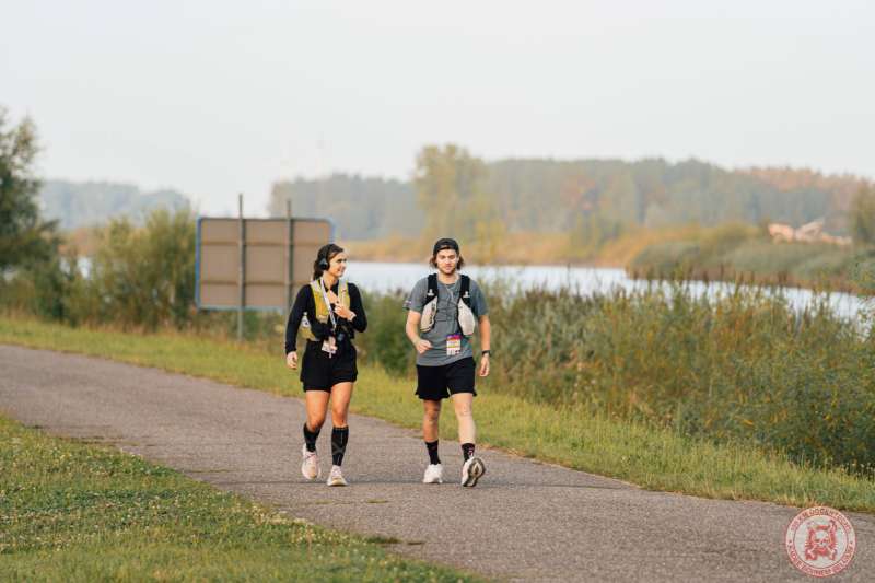 Se préparer (et survivre) à la 100 km Dodentocht 2025 : mode d’emploi