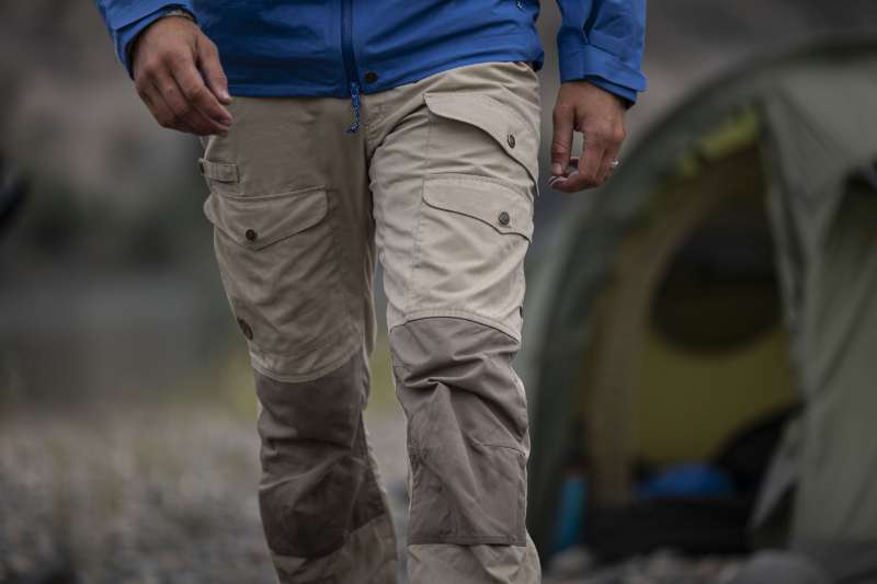 Fjällräven : à chaque aventure son pantalon de randonnée